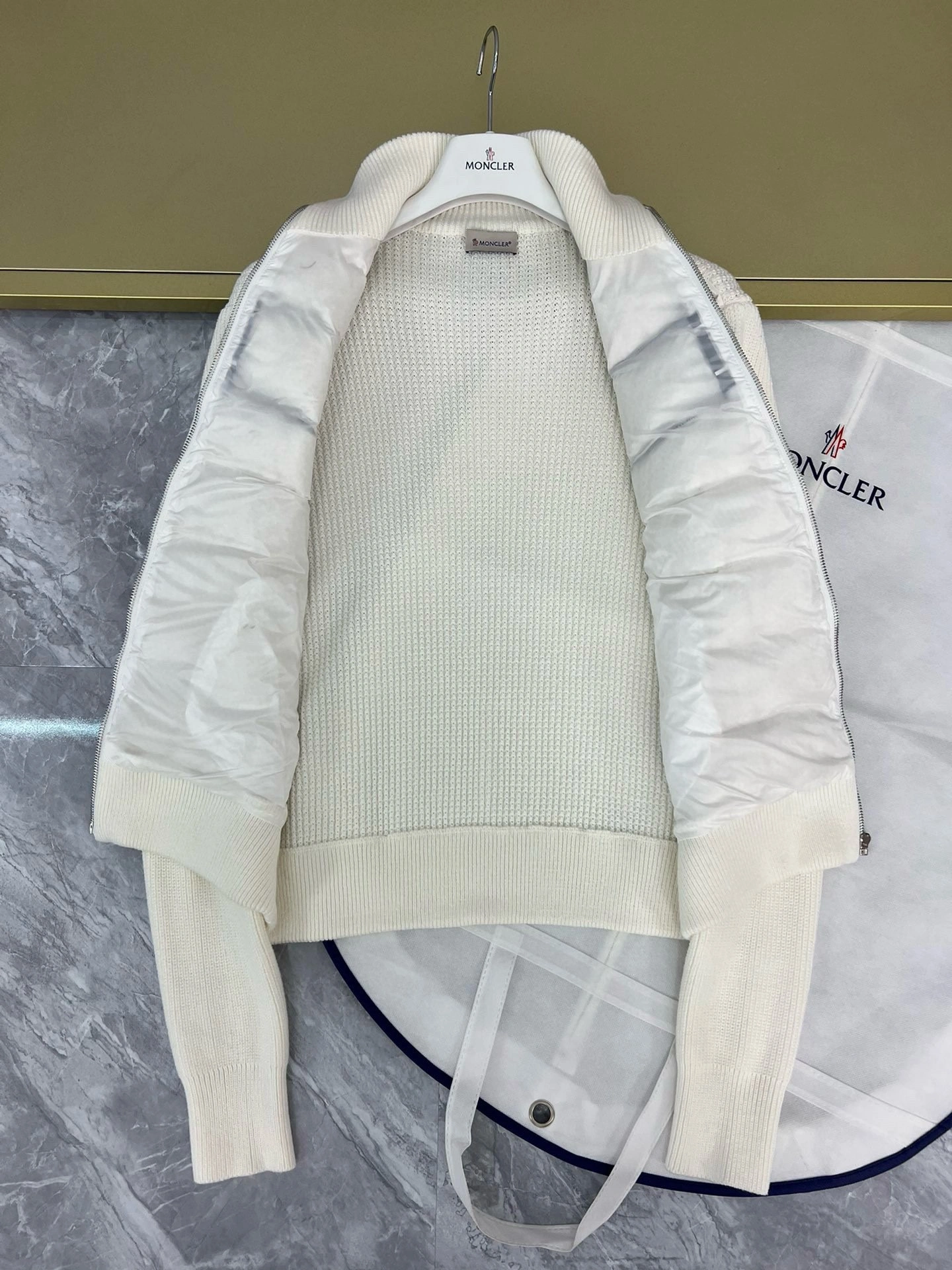 &wg.luxury- 7o9385r Down Jacket oversized 2colour item:D-F205I0814-2